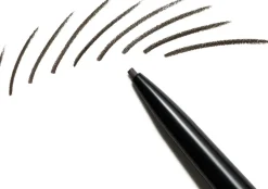 MAC Pro Brow Definer Brow Pencil kulmakynä 0,03 g