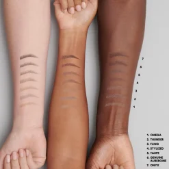 MAC Pro Brow Definer Brow Pencil kulmakynä 0,03 g