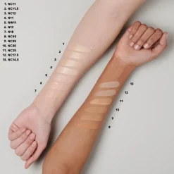 MAC Studio Radiance Serum-Powered Foundation meikkivoide 30 ml