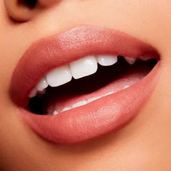 MAC Velvet blur lipstick huulipuna 2 g
