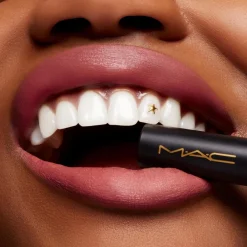MAC Velvet blur lipstick huulipuna 2 g