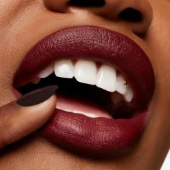 MAC Velvet blur lipstick huulipuna 2 g