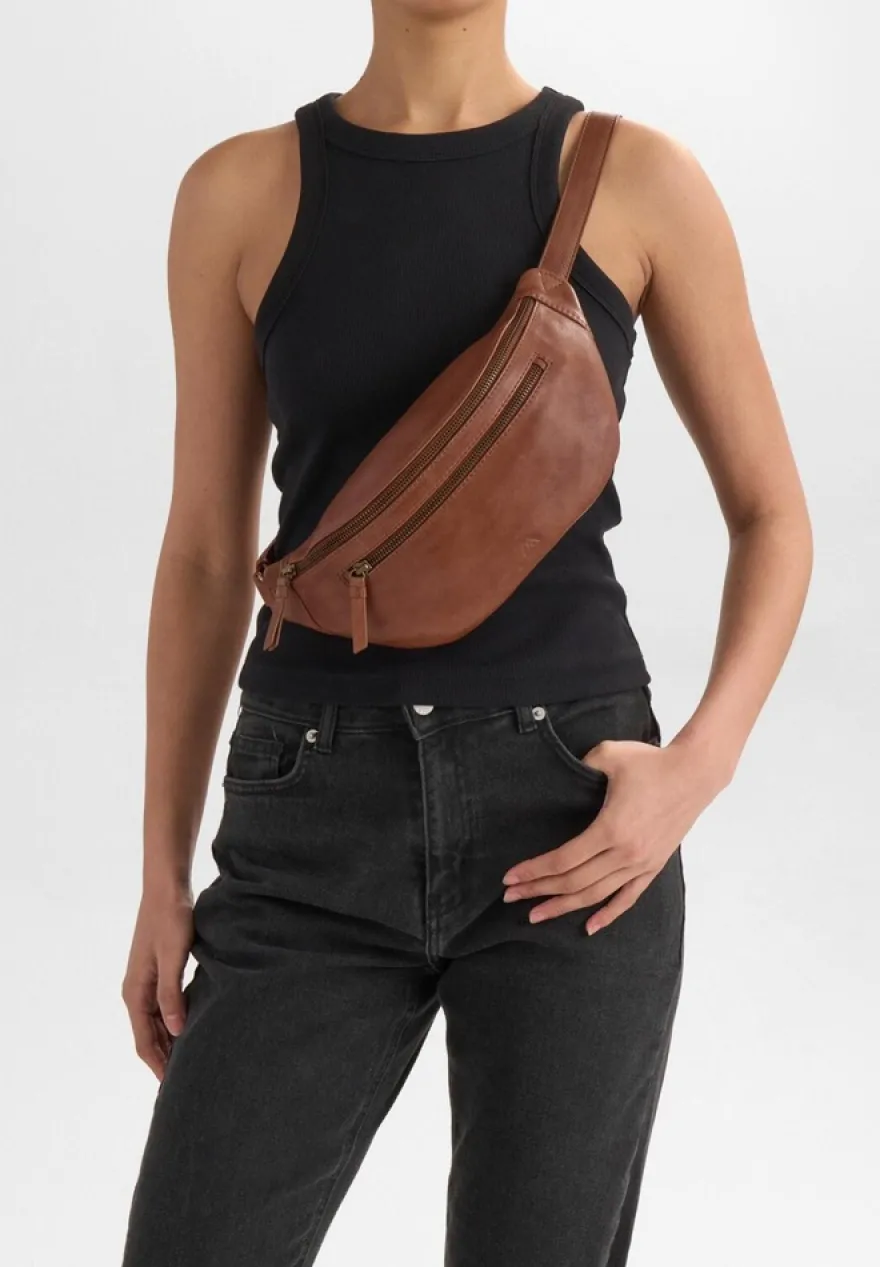 Markberg Ailo soft vintage vyölaukku