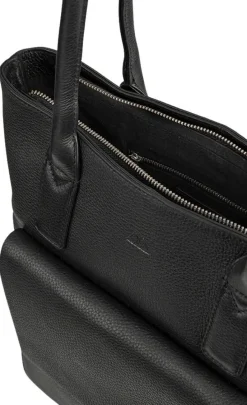 Markberg Aubrey olkakassi
