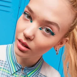 Maybelline New York Hyper Precise Liquid Liner 730 Green- nestemäinen silmänrajauskynä 1ml