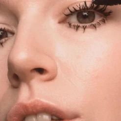 MÁDARA Come Closer Infinite Lash ripsiväri 6ml