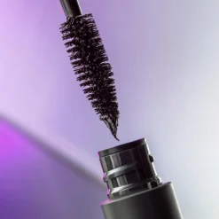 MÁDARA Come Closer Infinite Lash ripsiväri 6ml