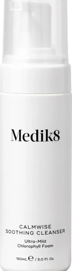 Medik8 Calmwise Soothing Cleanser puhdistusvaahto 150 ml