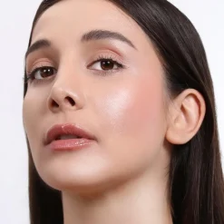 MOIRA Glow Show Liquid Highlighter 002 Golden Blend nestemäinen korostusväri 4,3g