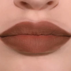 MOIRA Lip Appeal Waterproof Liner Sadie huultenrajauskynä 0,6g