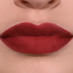 MOIRA Lip Appeal Waterproof Liner Sadie huultenrajauskynä 0,6g