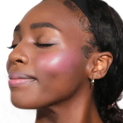 MOIRA Love Steady Liquid Blush nestemäinen poskipuna 4,8 g