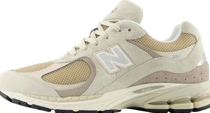 New Balance 2002R sneakerit