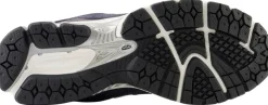New Balance 2002R sneakerit