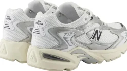 New Balance 725 tennarit