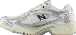 New Balance 725 tennarit
