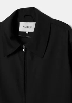 NORVIE louis takki