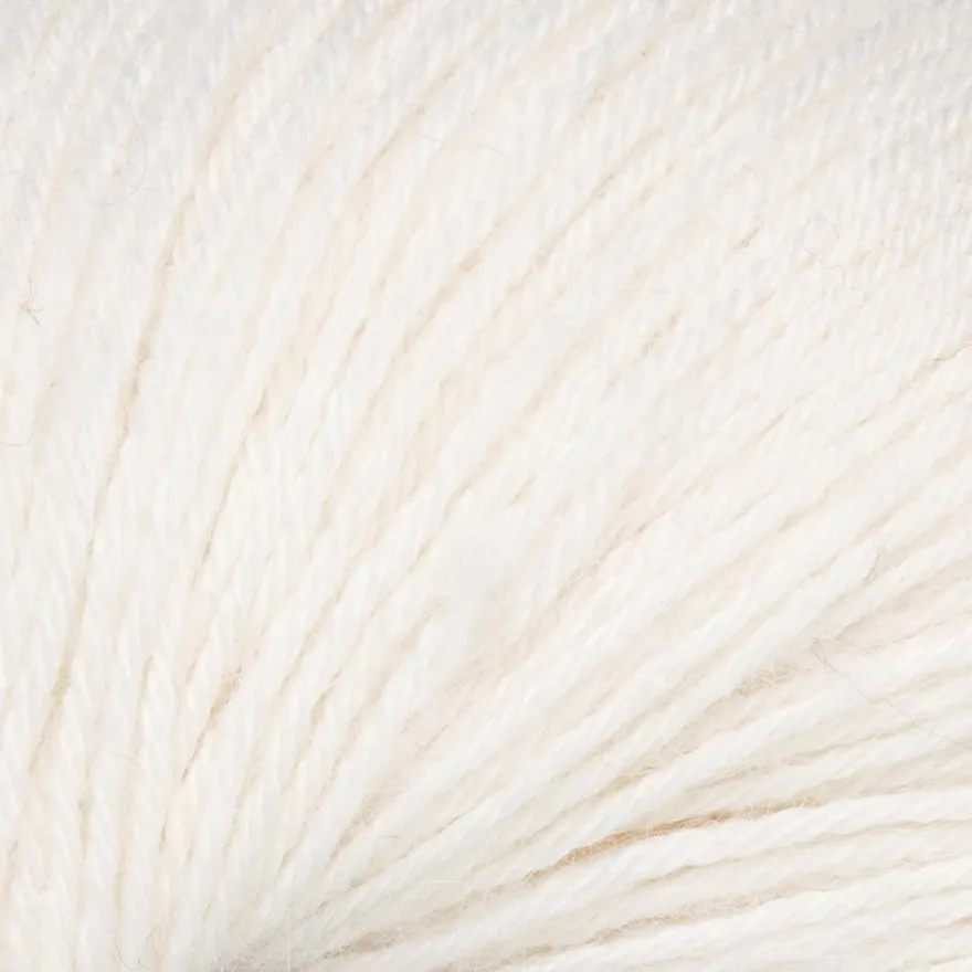 Novita lanka Helene 50 g veil 0071