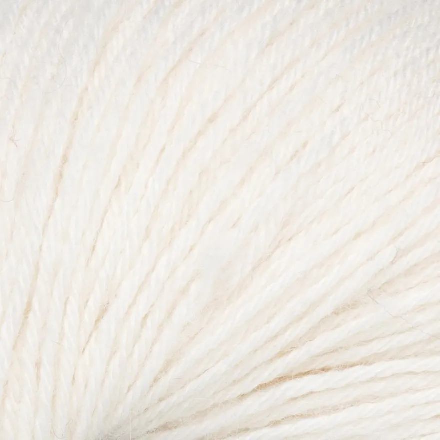 Novita lanka Helene 50 g veil 0071