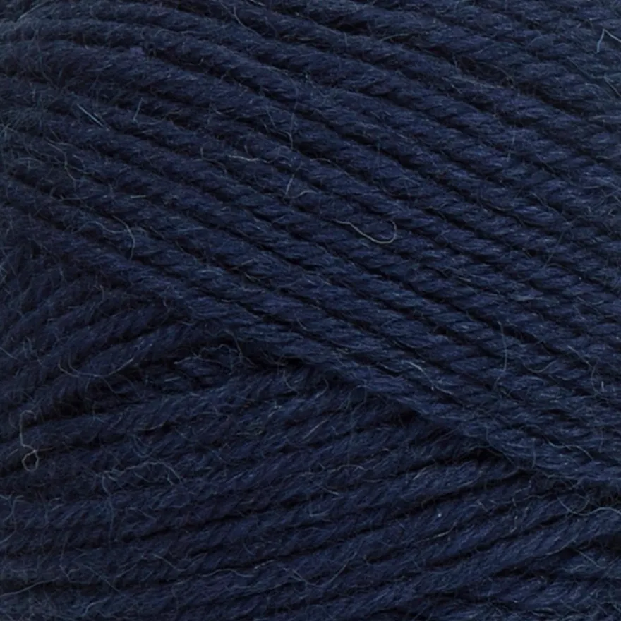 Novita lanka 7 Veljestä 100 g laivasto 170