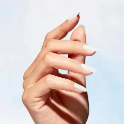 OPI Nature Strong Lacquer kynsilakka 15 ml