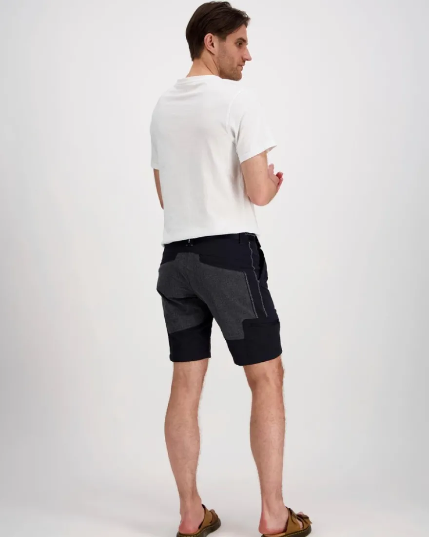 Pelle P 1200 shortsit vyöllä