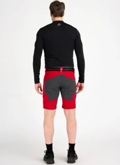 Pelle P 1200 shortsit vyöllä