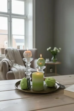 Puttipaja Pöytäkynttilä Raita läpivärjätty kerma-lehmus 10 cm