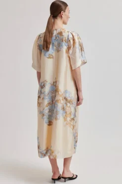 Second Female mekko