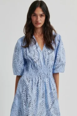 Second Female mekko