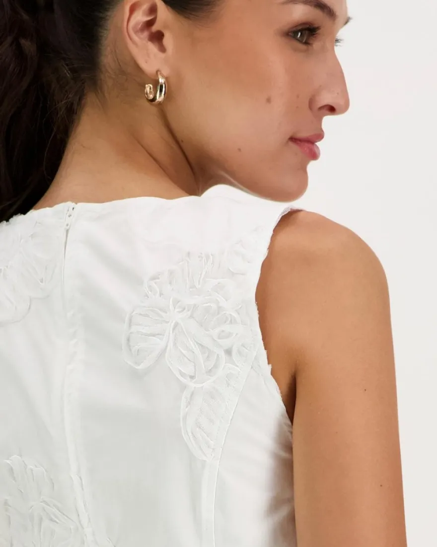 Second Female pusero