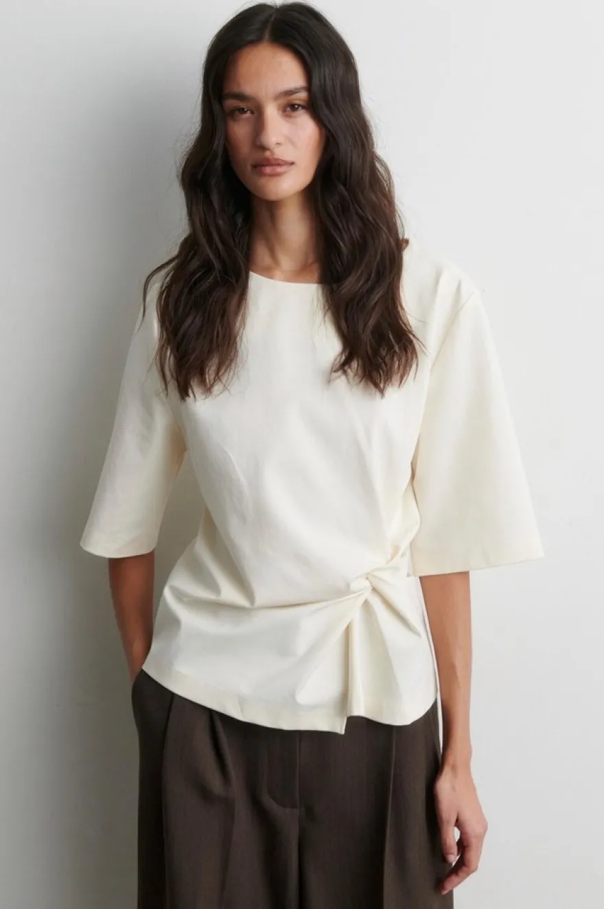 Second Female t-paita Arkai Drape