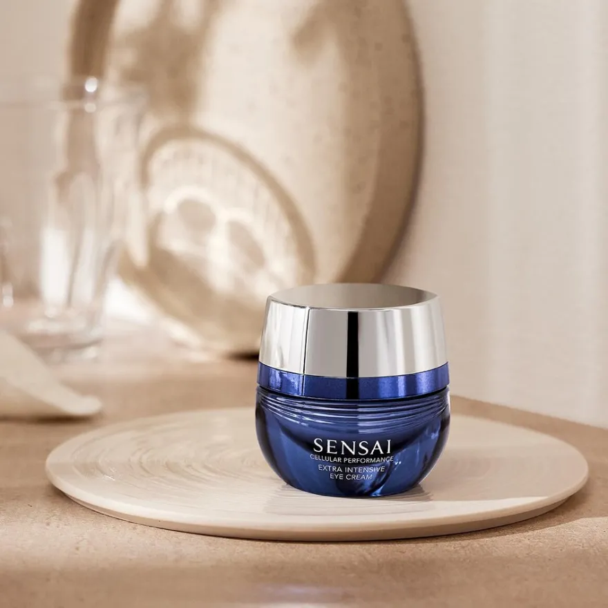 SENSAI Extra Intensive Eye Cream silmänympärysvoide 15 ml