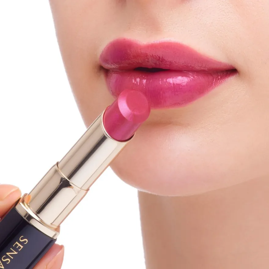SENSAI Lasting Plump Lipstick Refil huulipunan väritäyttöpakkaus 3,8 g