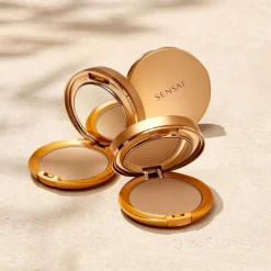 SENSAI Silky Bronze Veil Compact SPF 20 aurinkosuojapuuteri 8,5 g