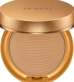 SENSAI Silky Bronze Veil Compact SPF 20 aurinkosuojapuuteri 8,5 g