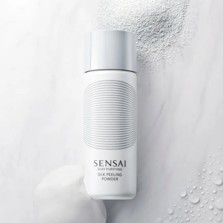 SENSAI Silky Purifying Silk Peeling Powder entsymaattinen kasvojenkuorinta 40 g