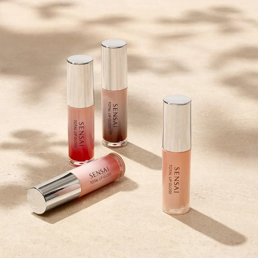 SENSAI Total Lip Gloss in Colors 4,5 ml värillinen huulikiilto