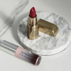 SENSAI Total Lip Gloss in Colors 4,5 ml värillinen huulikiilto