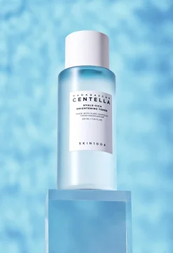 SKIN1004 Madagascar Centella Hyalu-Cica Toner kasvovesi 210 ml