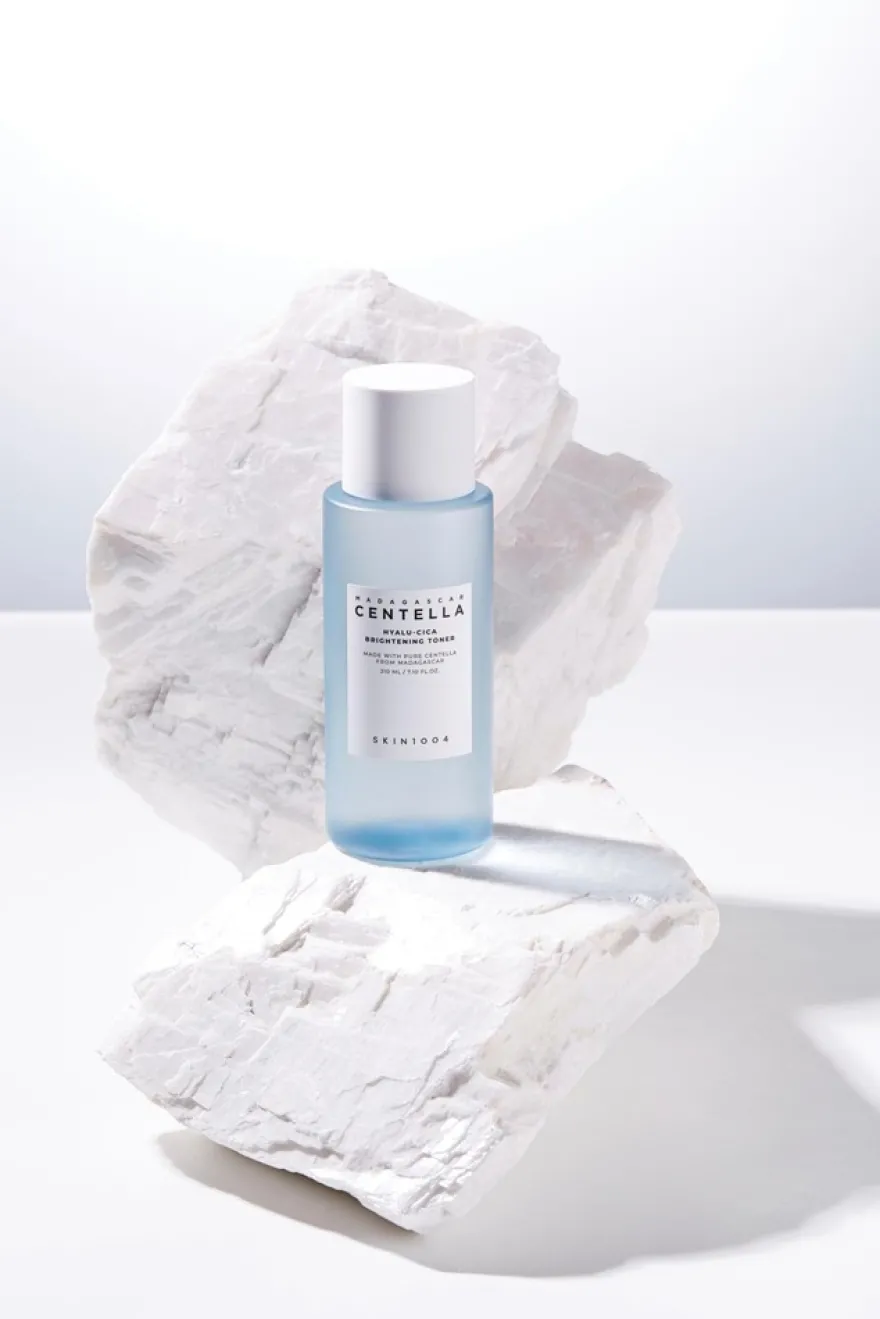 SKIN1004 Madagascar Centella Hyalu-Cica Toner kasvovesi 210 ml