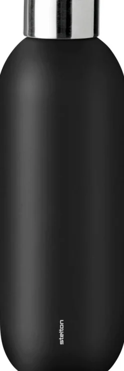 Stelton Keep Cool juomapullo 0,6 l, musta