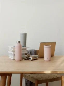 Stelton Keep Cool juomapullo 0,6 l, pehmeä roosa