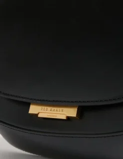 Ted Baker Kkhayla lock detail olkalaukku