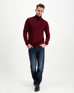 Turo Tailor pooloneule Nevils