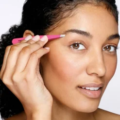 TWEEZERMAN Slant Tweezer Pretty in Pink 1pcs.