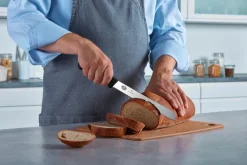 Victorinox leipäveitsi 21 cm sahalaita