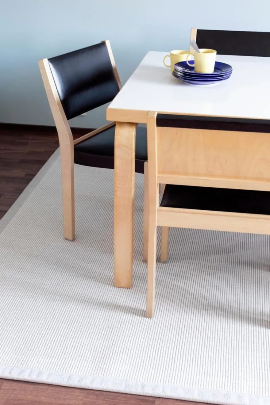 VM Carpet villa-paperinarumatto Esmeralda 71 valkoinen