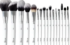 WE CARE ICON. Artist Detail Blending Brush tarkka häivytyssivellin E22